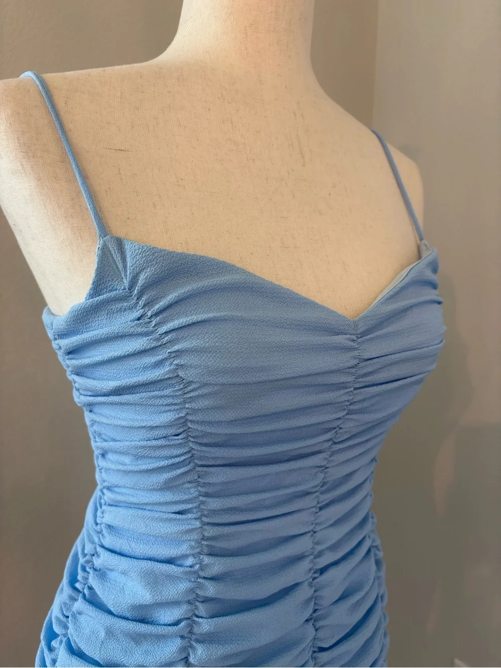 Lucy in the Sky Powder Blue Ruched Mini Ruffle Dress Medium Hoco Party Bodycon - Picture 2 of 8